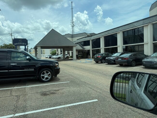 Gated parking lot - 2045 N 3rd St Unit 2045 N 3rd st Baton Rouge