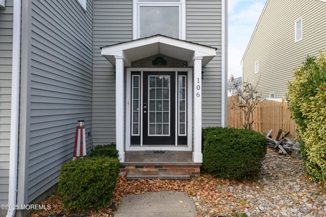 Photo - 106 Marina Bay Ct