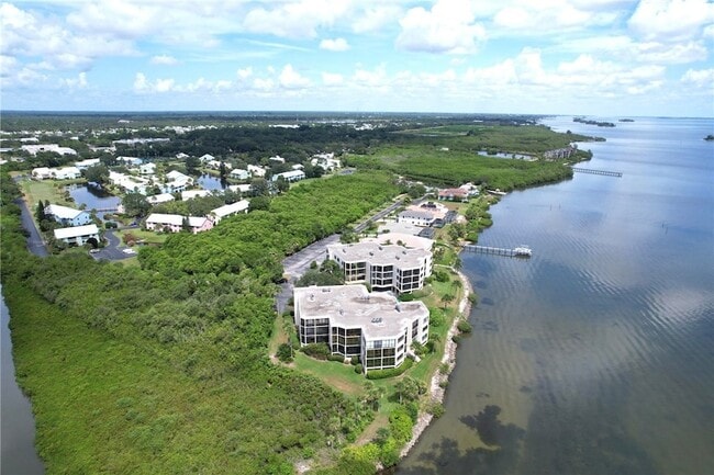 Photo - 9612 Riverside Dr Unit 102