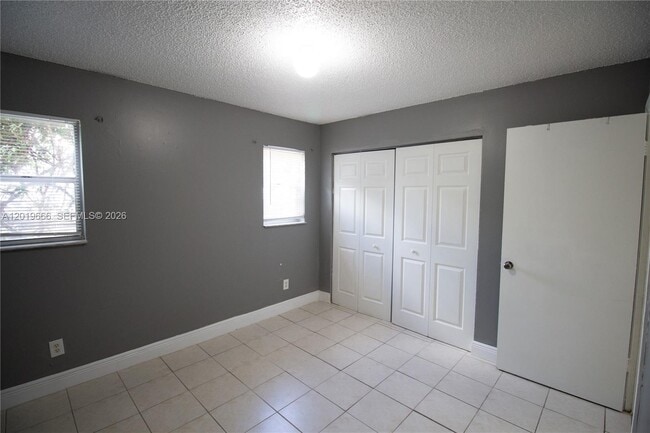 Photo - 825 SW 10th St Unit A