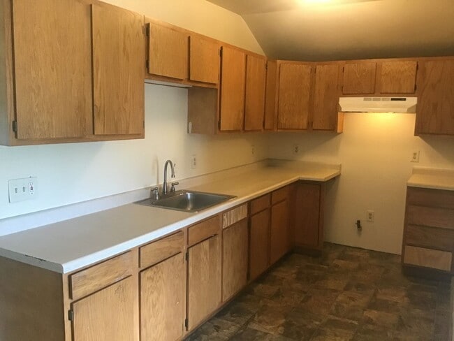 Building Photo - 3312 W Mt Vernon Ave Unit 3314-A (3rd Floor)