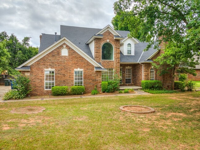 Photo - Spacious Home + East Edmond + 4 bedrooms