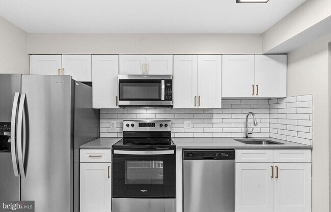 Photo - 19728 Wootton Ave