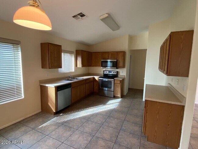 Photo - 11425 W Pinehollow Dr
