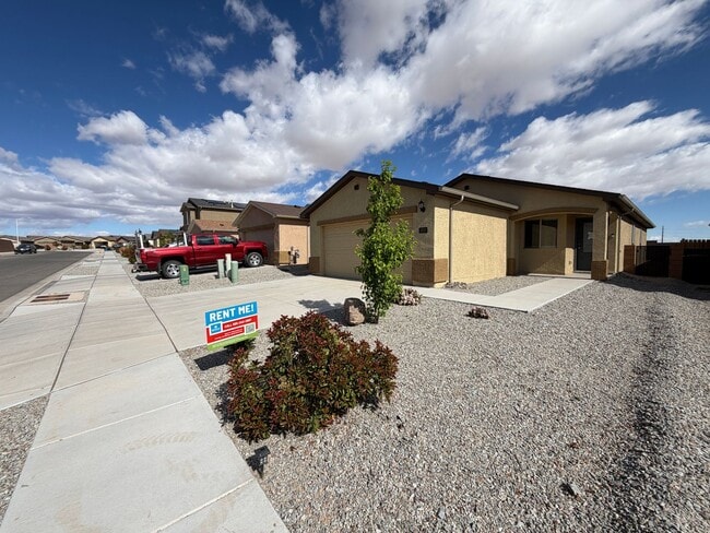 Photo - 3 Bedroom Single Story Home Available Near Huning Ranch Loop SW & Main St NW in Los Lunas!