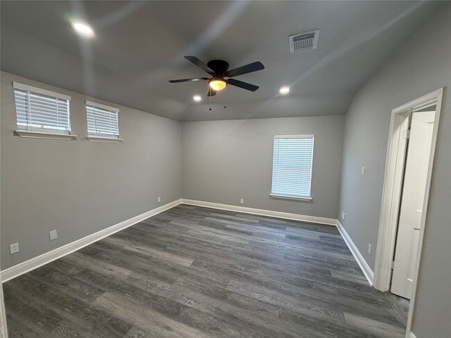 Building Photo - 12230 Kleinmeadow Dr