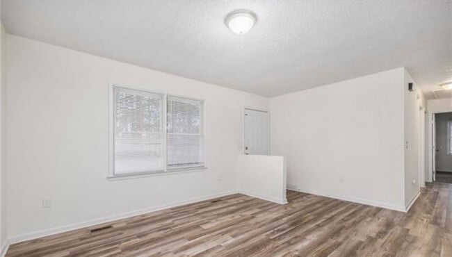 Photo - 1816 Azalea Ave