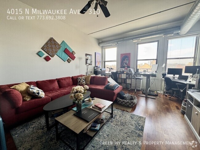 Building Photo - 4015 N Milwaukee Ave Unit 310 Rental