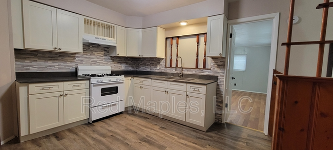 Photo - 10525 Earl Dr House