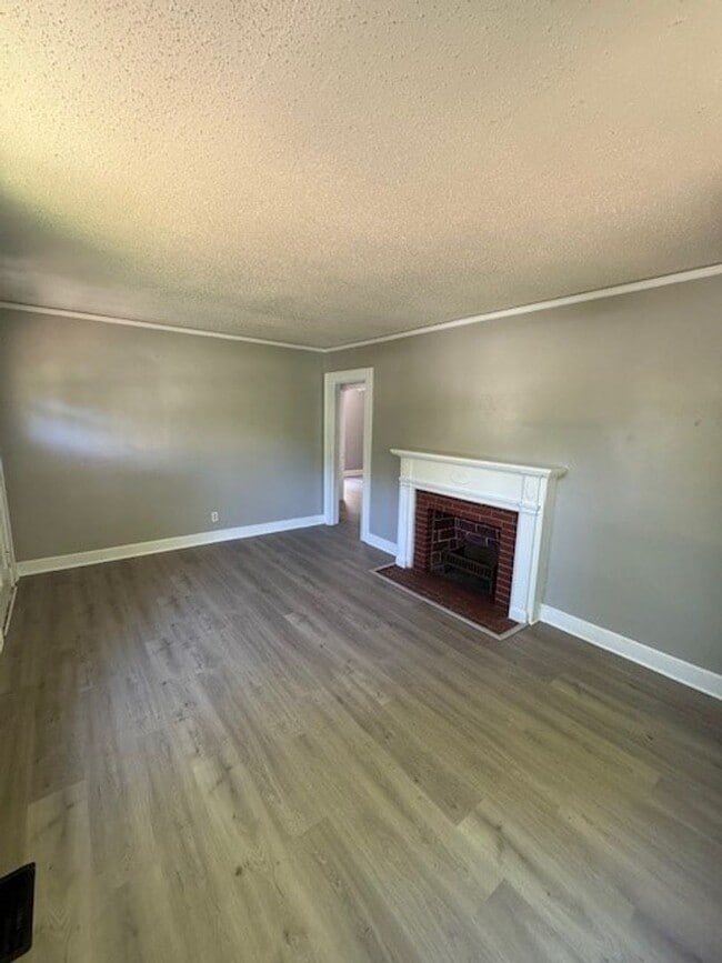 Photo - Charming 2 Bedroom 1 Bath close to Wendover and 29!