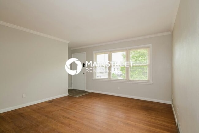 Photo - 3 Bedroom Pet-Friendly Home in FLORISSANT,...