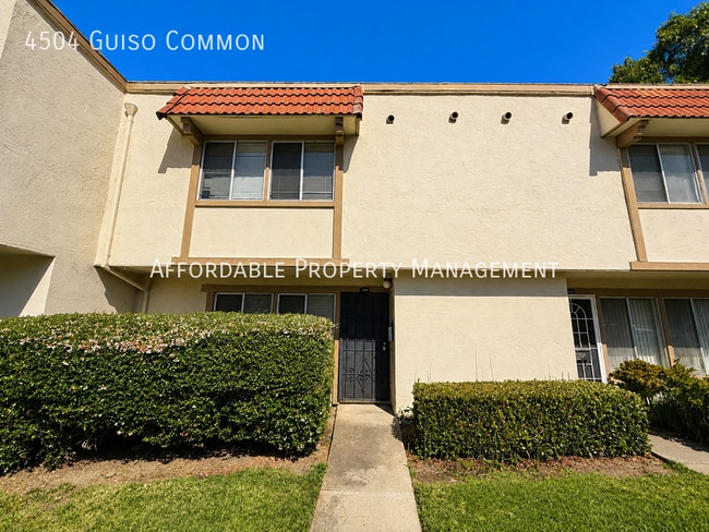 Building Photo - 4504 Guiso Common