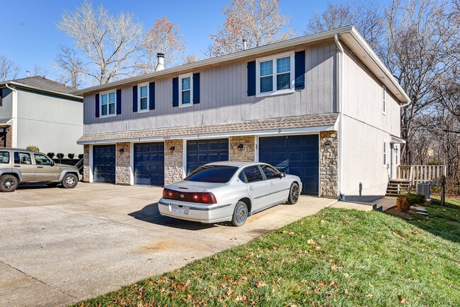 Photo - 8303 N Everton