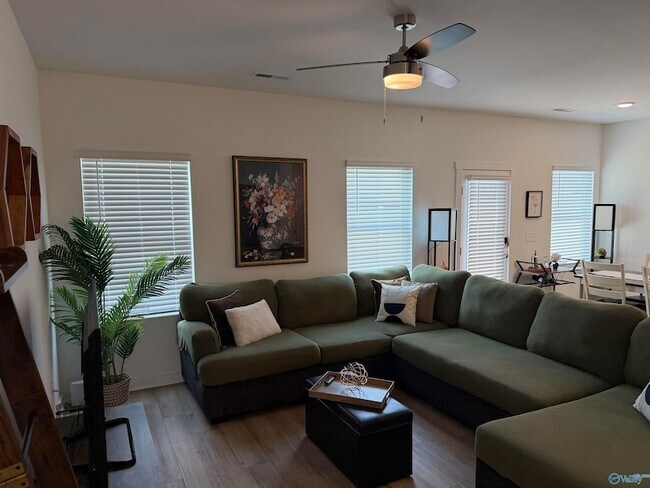 Photo - 7559 Discovery Pt Dr NW