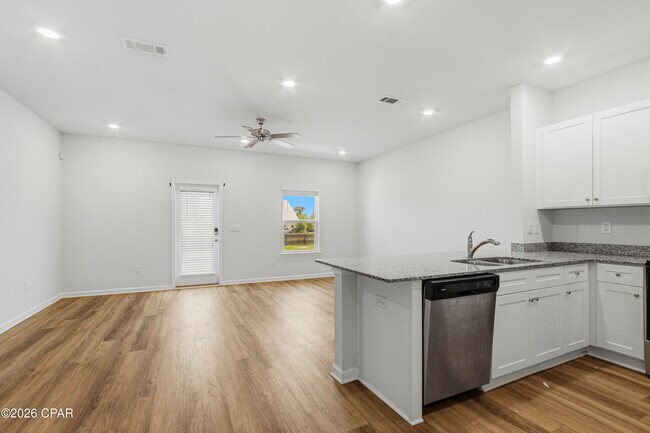 Photo - 1749 Jakes Dr