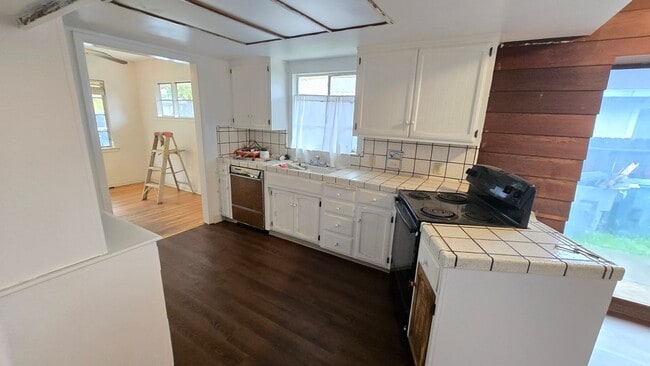 Photo - 1235 W Dayton Ave