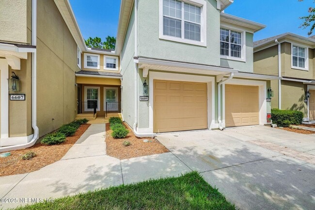 Building Photo - 6609 Spring Flower Ct Unit 13E Rental