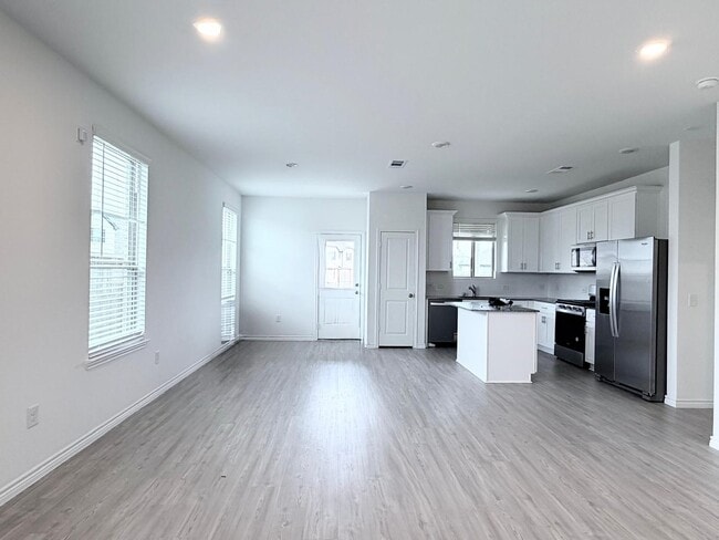 Photo - 1372 Bright Hl Dr