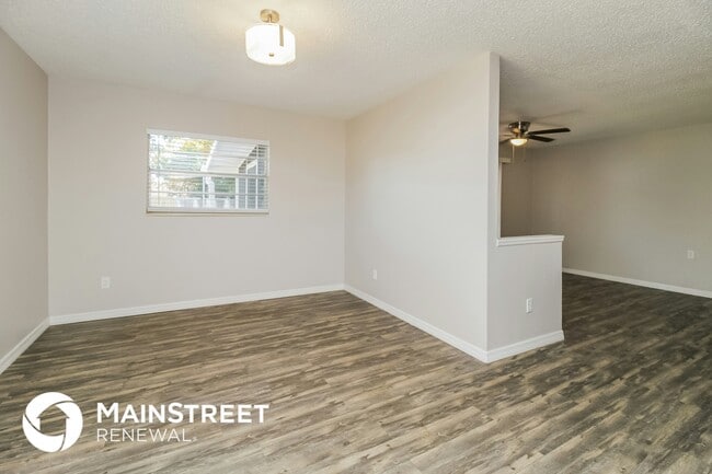 Photo - 1102 E Normandy Blvd