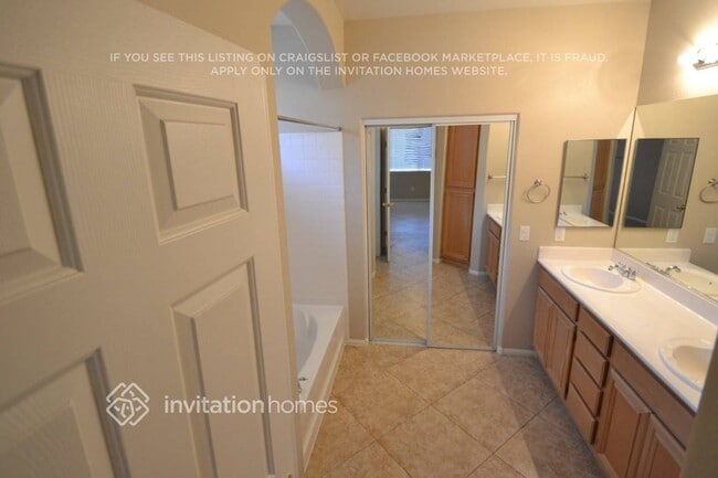 Photo - 1016 Barberton Ct