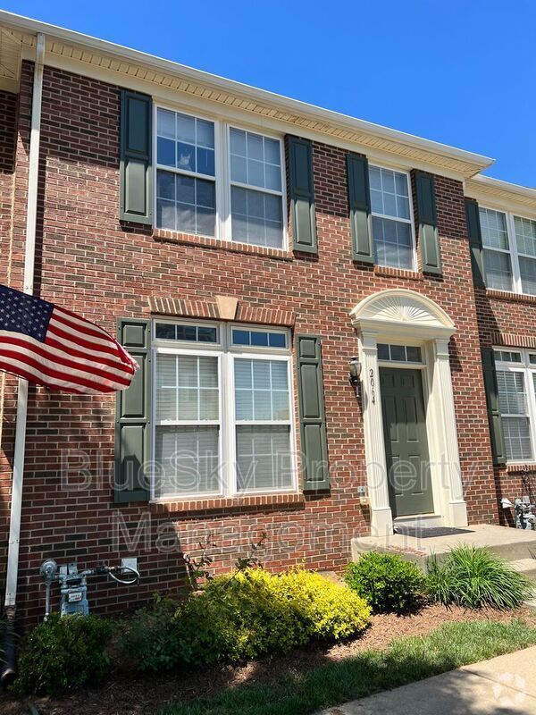 Building Photo - 2064 Lockwood Dr Rental