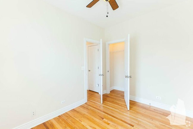 Building Photo - 1212 W Waveland Ave Unit 12142 Rental