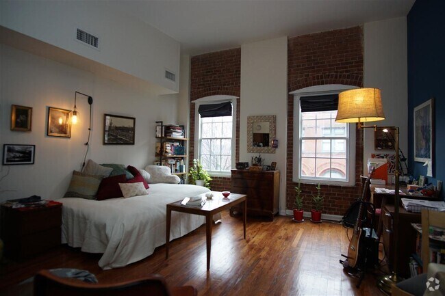 Building Photo - 158 Wayne St Unit 305A Rental