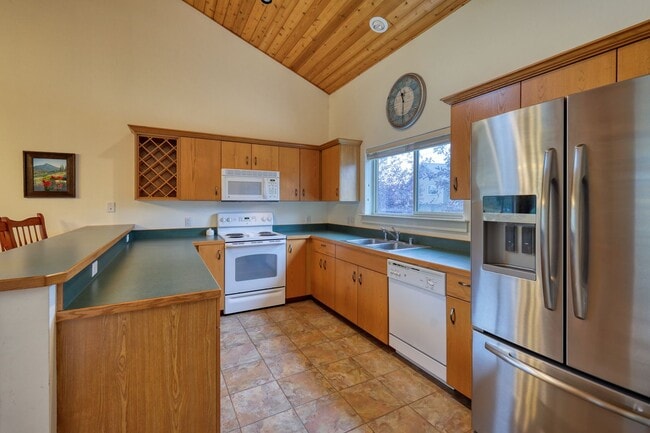 Photo - Immaculate 3 Bed, 3 Bath Furnished Condo in Prime Big Sky Location