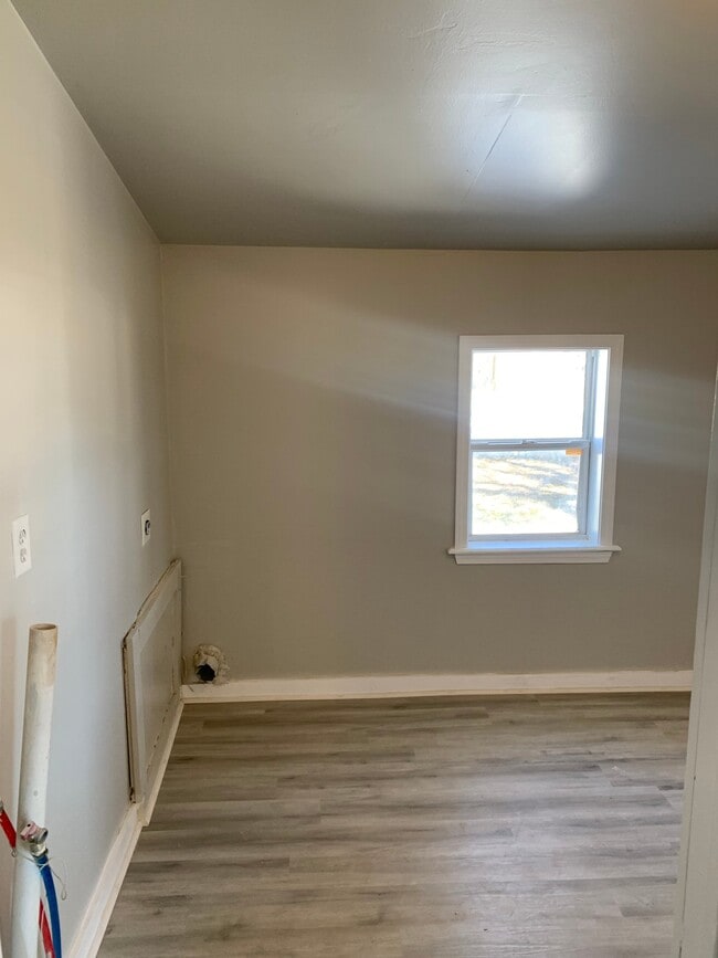 Photo - 219 N Bristow Ave