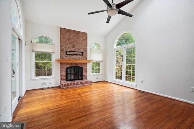 Photo - 1233 Rowland Dr