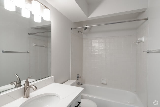2BR, 2.5BA - Berkeley - 1,500SF