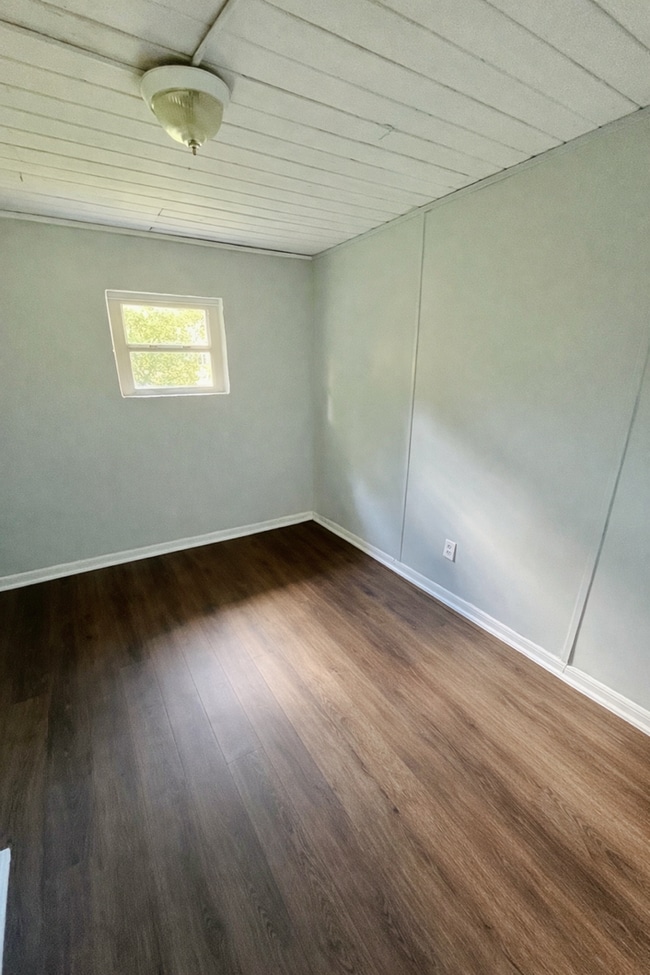 Photo - 3BR/1BA Duplex Near Lake Parker, Large Shared Backyard!