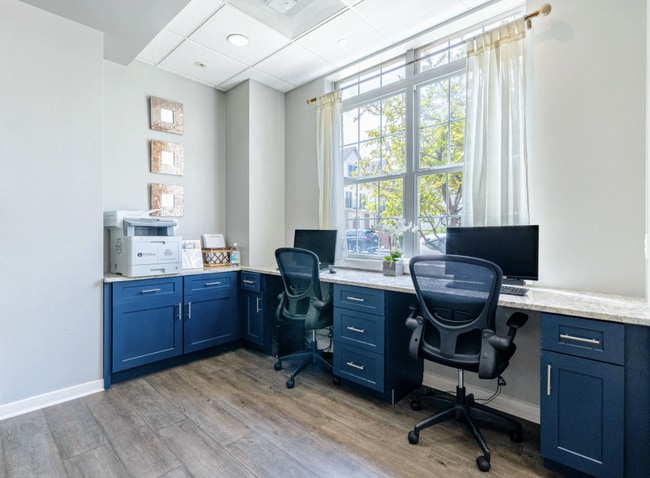 Photo - Kirkwood Station Plaza Apartments