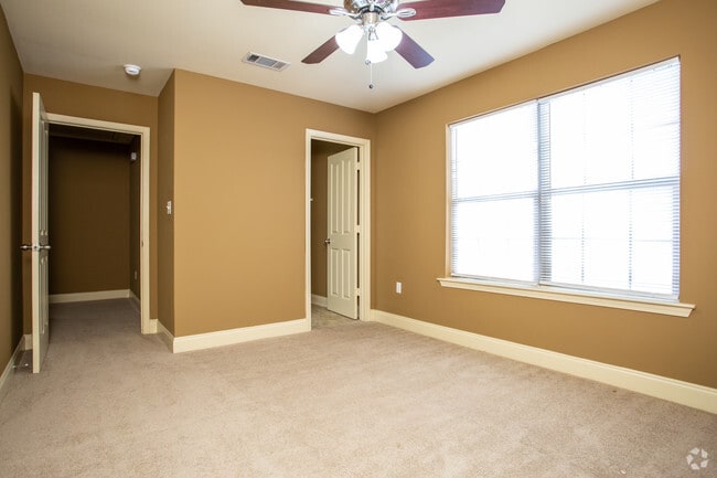 2BR, 2.5BA - 1378 SF