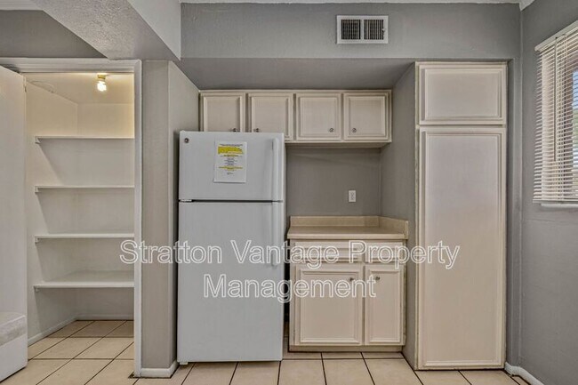 Photo - 810 E Colter St Unit # 29
