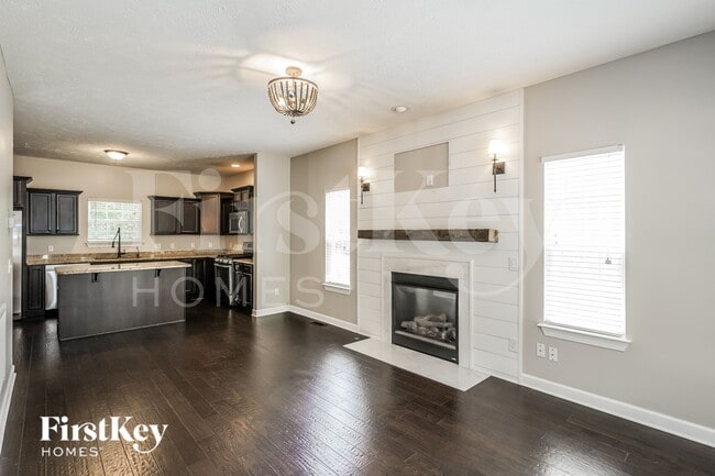 Photo - 6935 Calderwood Dr
