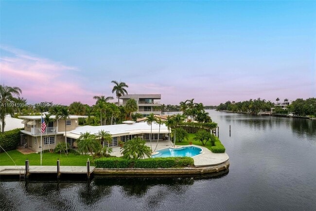 Photo - 2130 NE 15th St