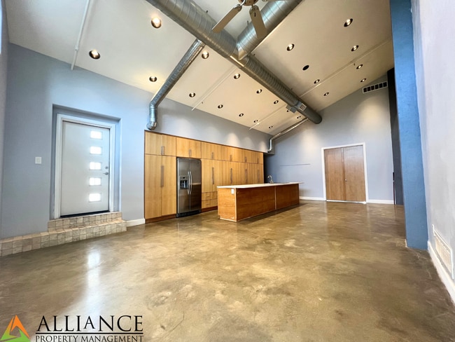 Photo - Maintenance Free Living ~ Close to KSU & Aggieville ~ Pet Friendly