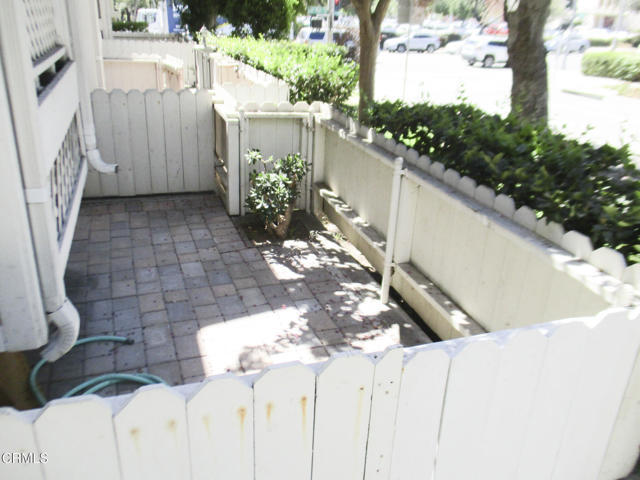 Photo - 965 E Del Mar Blvd