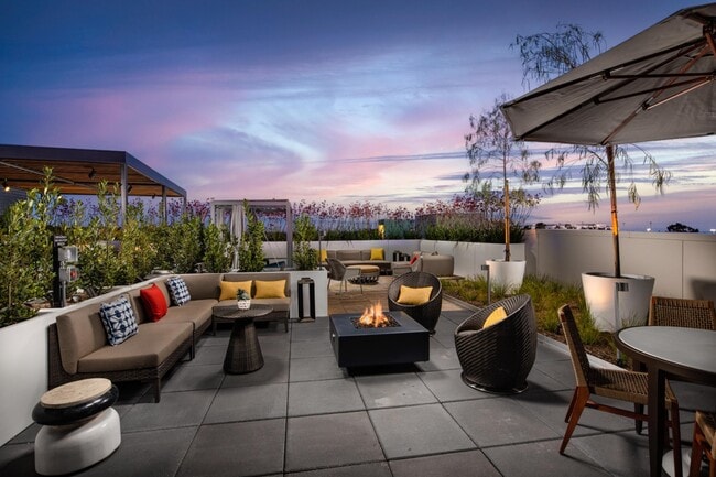 Photo - Catherine Santa Monica