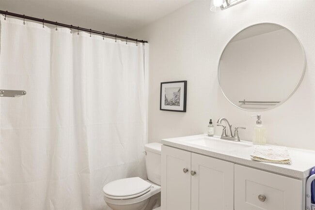 Photo - 710 W 24th St Unit ADU Apartment