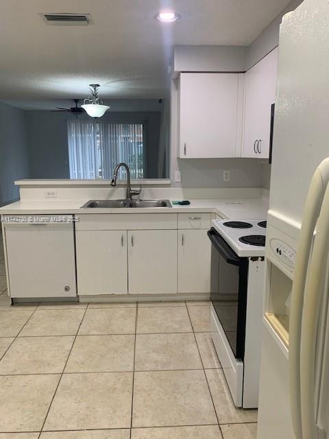 SO FLO Real Estate Group 1527 Veracruz Lane Weston Kitchen - 1527 Veracruz Ln Townhome