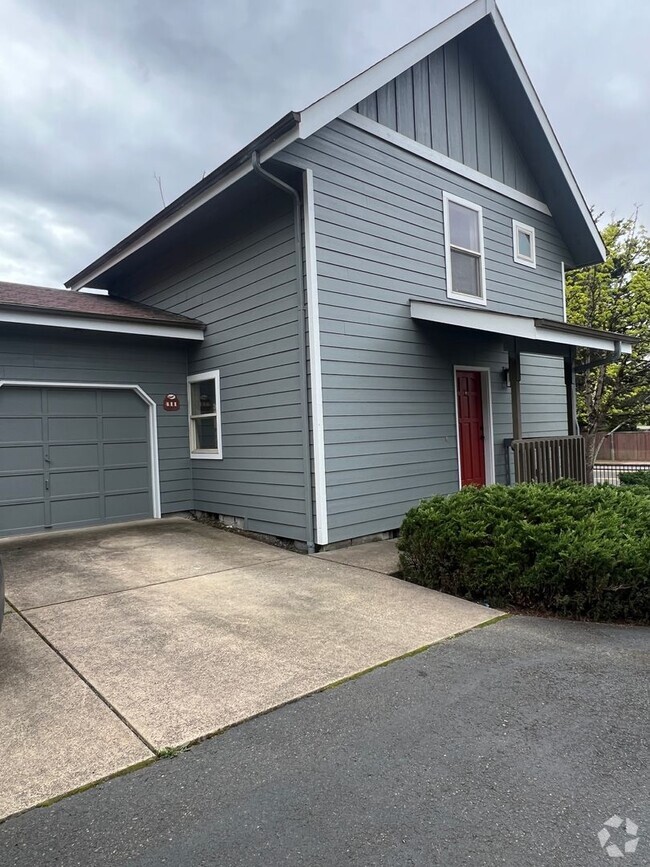 Building Photo - Ash Creek 409 Unit 411 Rental
