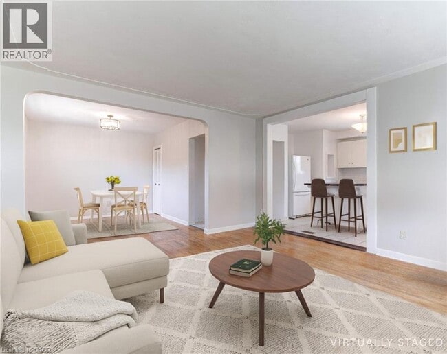 Photo - 164 W 19th St