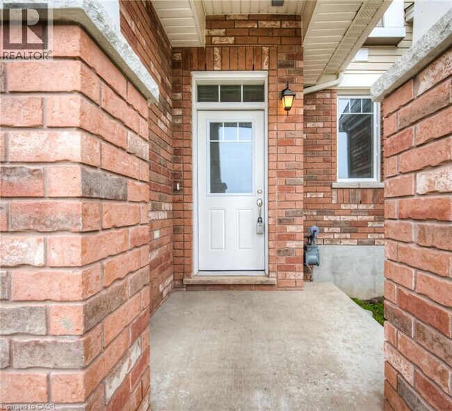 Photo - 36 Arbourview Cres