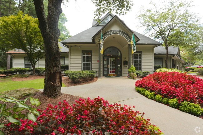 Arbor Crossing - Arbor Crossing Apartments