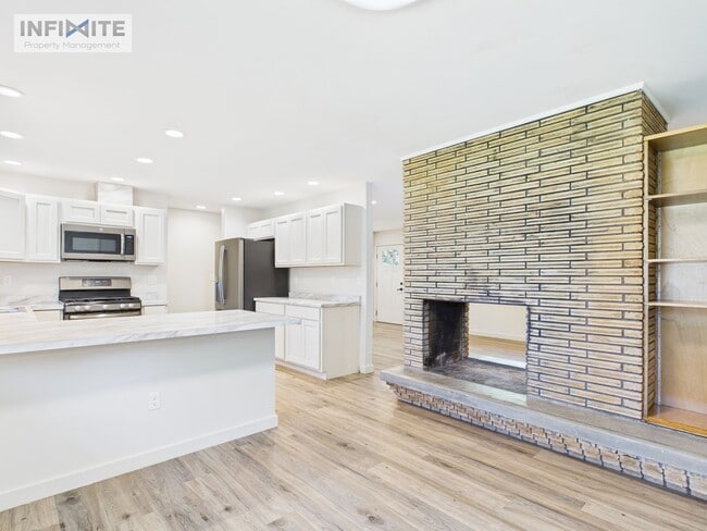 Photo - 3 Bedroom with Attached 1 Car Garage