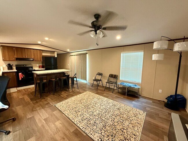 Photo - 124 County Rd 3439