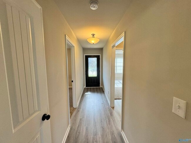 Photo - 240 Wilcot Rd