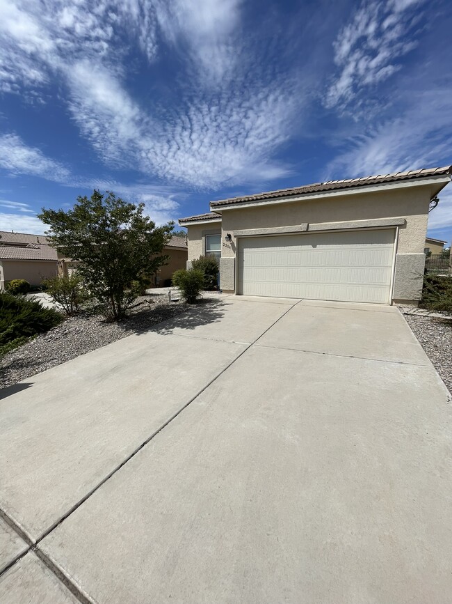 Photo - 2204 Delfinio Dr SE